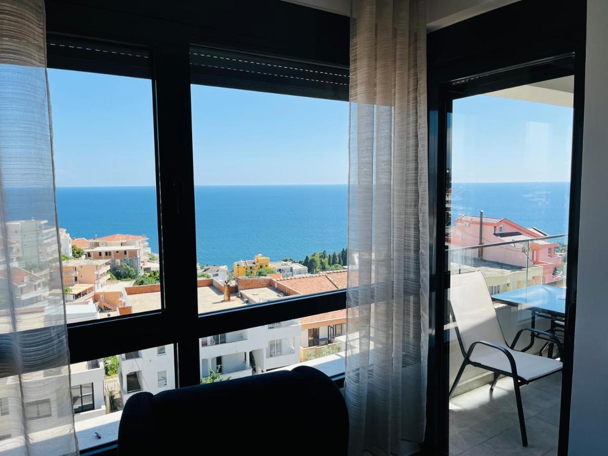 Art'S Apartment Mit Pool Ulcinj Pinjes Екстериор снимка